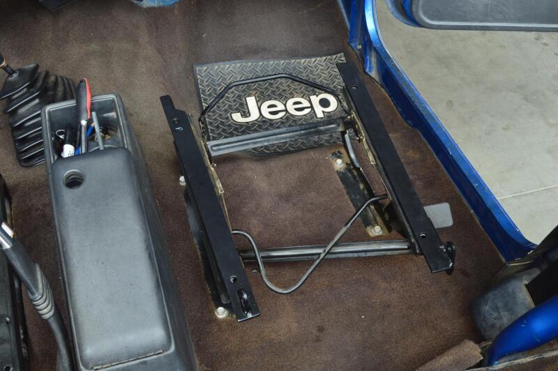 PRP Seats C32P PRP Jeep CJ7/YJ Seat Adapter Mount (Passenger Side)