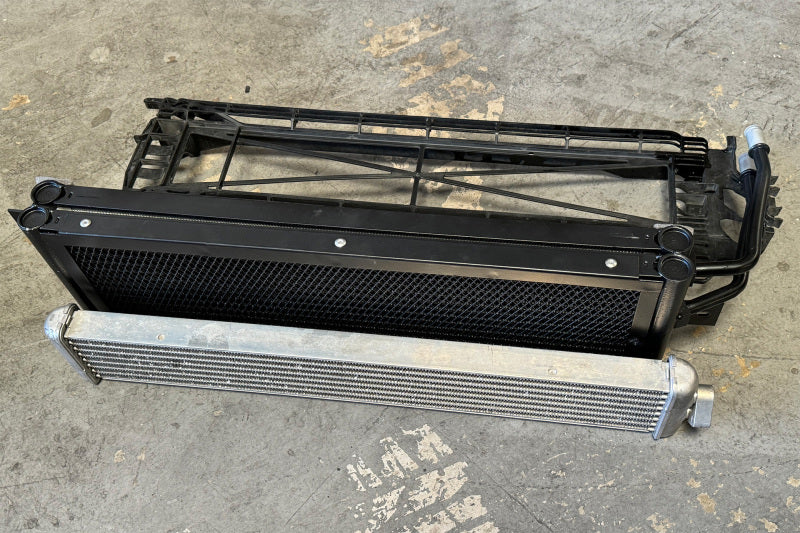 CSF 8331 BMW F9X X3M/X4M High-Performance Heat Exchanger and Transmission Cooler Module