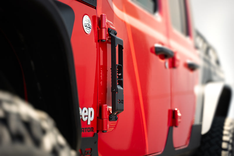 DV8 Offroad STJL-04 07-23 Jeep Gladiator/Wrangler JT/JK/JL Hinge Mounted Step
