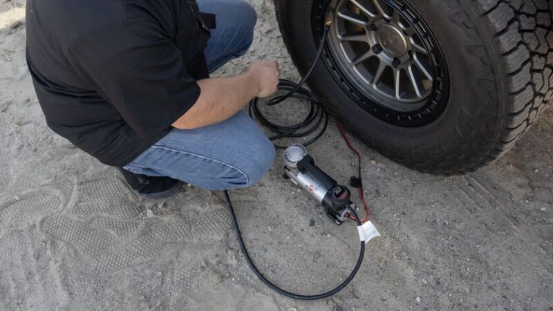 Air Lift 16188 Digital Portable Compressor