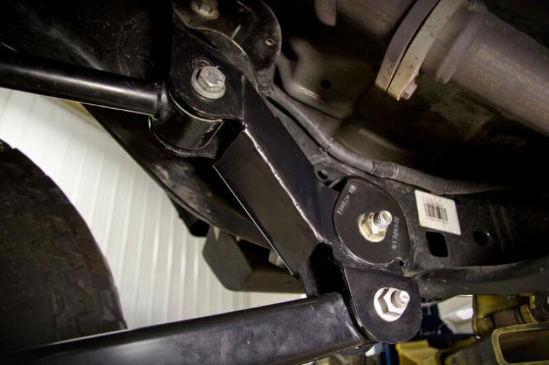 JKS Manufacturing JKS6201 18-21 Jeep Wrangler JL Control Arm Correction Brackets 2-4.5in Lift