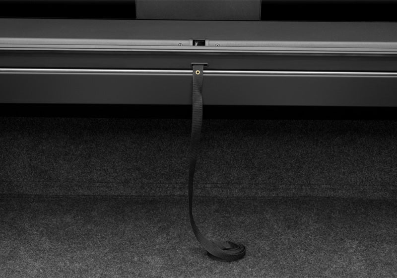 Roll-N-Lock LG223M 2019 Chevrolet Silverado 1500 60.5in Bed M-Series Retractable Tonneau Cover