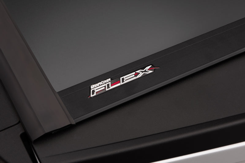 Undercover UX22020 UnderCover 15-20 Ford F-150 6.5ft Ultra Flex Bed Cover - Matte Black Finish