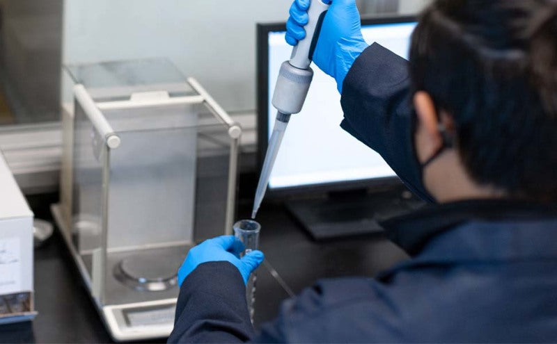 Magnaflow 49935 MagnaFlow Conv DF 8/08-09 Toyota Tundra 5.7L Driver Side