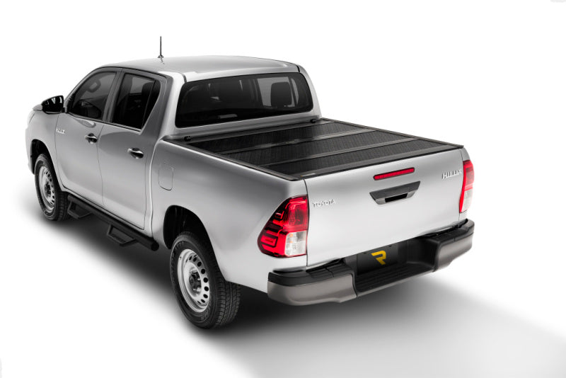 Undercover FX41014 UnderCover 16-18 Toyota Tacoma 5ft Flex Bed Cover
