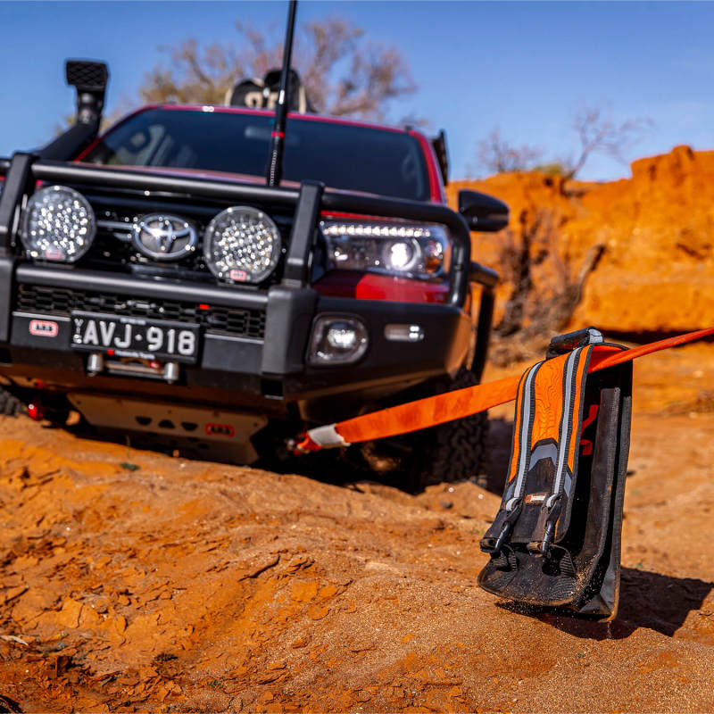 ARB RK12A Weekender Recovery Kit Incl 17600lb Recovery Strap/4.75T Shackles
