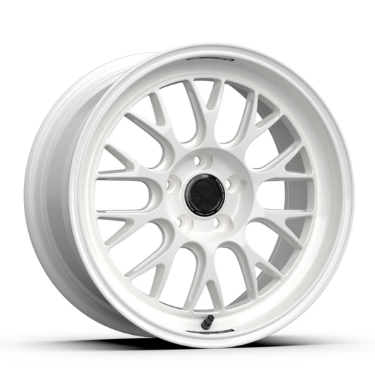 fifteen52 RSHRW-89554+38 Holeshot RSR 18x9.5 5x114.3 38mm ET 73.1mm Center Bore Rally White