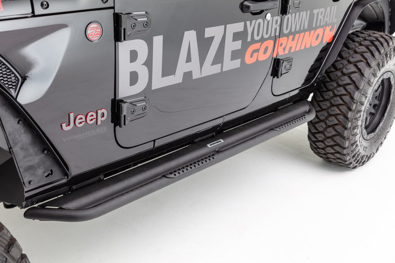 Go Rhino DS4506T 18-20 Jeep Wrangler JLU Dominator Extreme DS SideSteps Complete Kit w/SideStep + Brkts