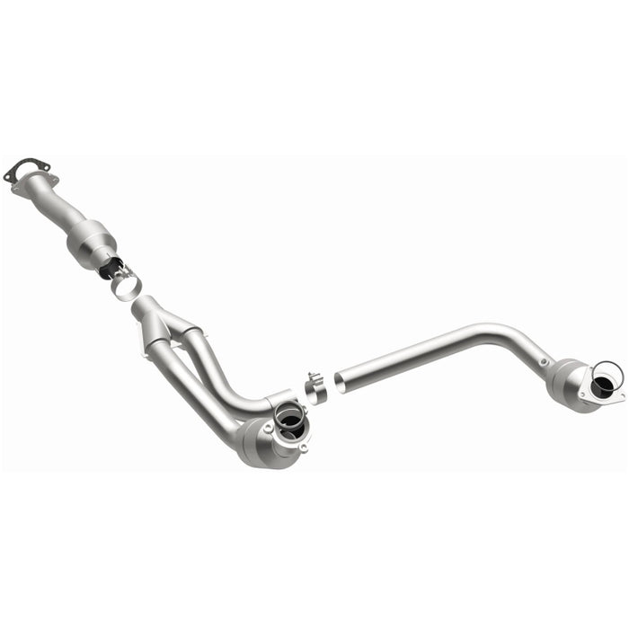 Magnaflow 52134 MagnaFlow Conv Direct Fit 2011-2014 Express 1500 4.3L Underbody