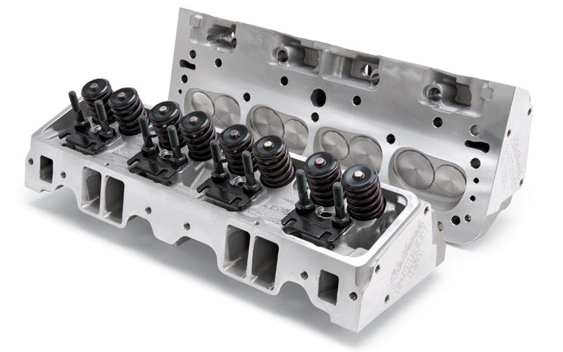 Edelbrock EDE5073 SBC E-Street Cylinder Heads - 70cc 2.02/1.60