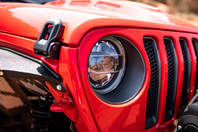DV8 Offroad HLCJL-01 2018+ Jeep Wrangler JL/Gladiator LED Projector Headlights