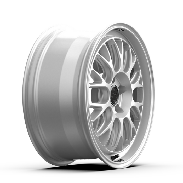 fifteen52 RSHRS-88551+42 Holeshot RSR 18x8.5 5x112 42mm ET 57.1mm Center Bore Radiant Silver