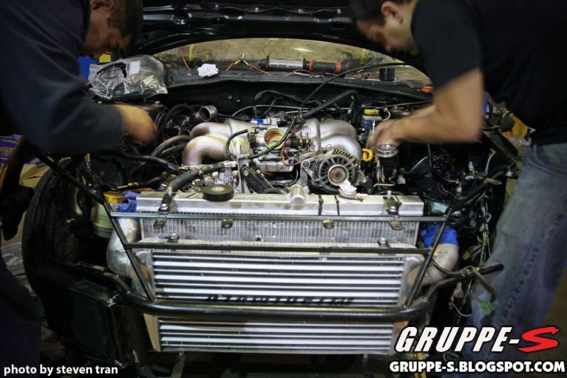 Mishimoto MMINT-UG Universal Silver G Line Bar & Plate Intercooler Overall Size: 24.5x11.75x3 Core Size: 17.5