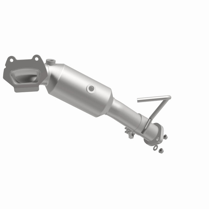 Magnaflow 21-030 MagnaFlow Conv Direct Fit OEM 12-17 Jeep Wrangler 3.6L Underbody