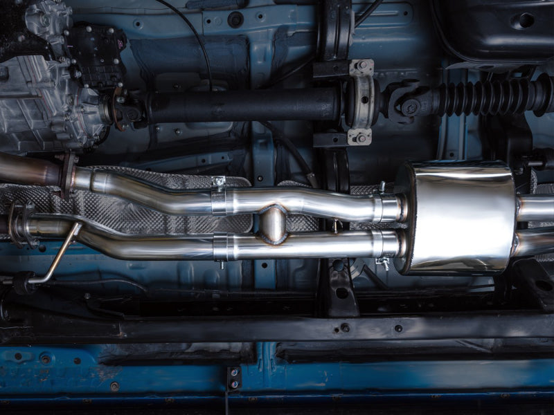 AWE Tuning 3015-32826 AWE 16-22 Toyota Tacoma 0FG Catback Exhaust w/ BashGuard - Dual Chrome Silver Tips