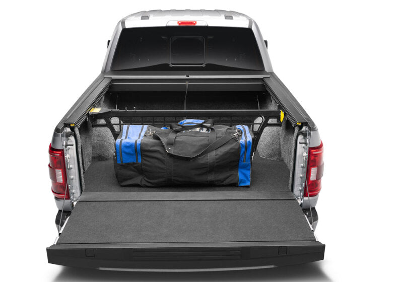 Roll-N-Lock CM151 17-19 Ford F-250/F-350 Super Duty SB 80-3/8in Cargo Manager