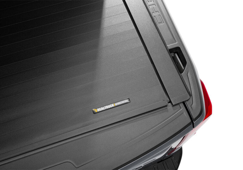 Roll-N-Lock RC223E 2019 Chevy Silverado 1500 68-3/8in E-Series Retractable Tonneau Cover