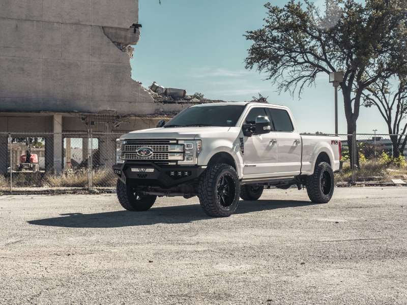 Road Armor 6172XFPRB 17-20 Ford F-250 SPARTAN Front Bumper Bolt-On Pre-Runner Guard - Tex Blk