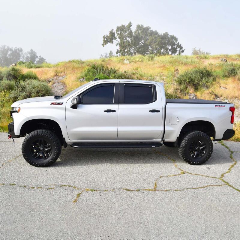 Westin 28-31275 19-23 Chevrolet/GMC Silverado/Sierra 1500 Crew Cab Outlaw Nerf Step Bars