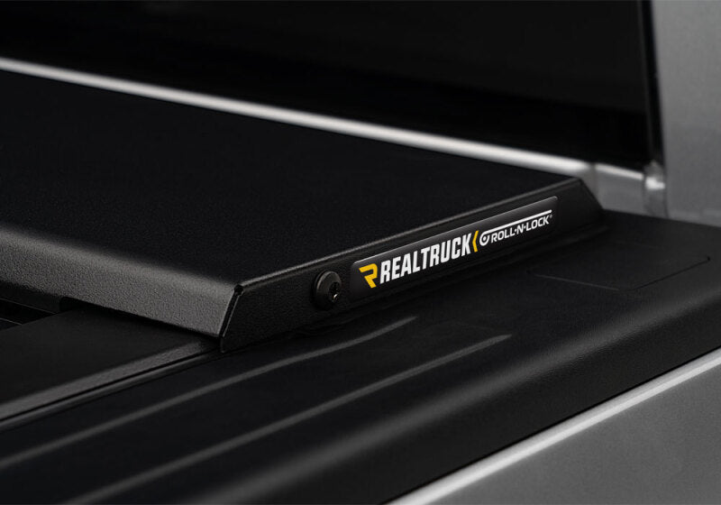 Roll-N-Lock RC151E 17-19 Ford F-250/F-350 Super Duty 80-3/8in E-Series Retractable Tonneau Cover