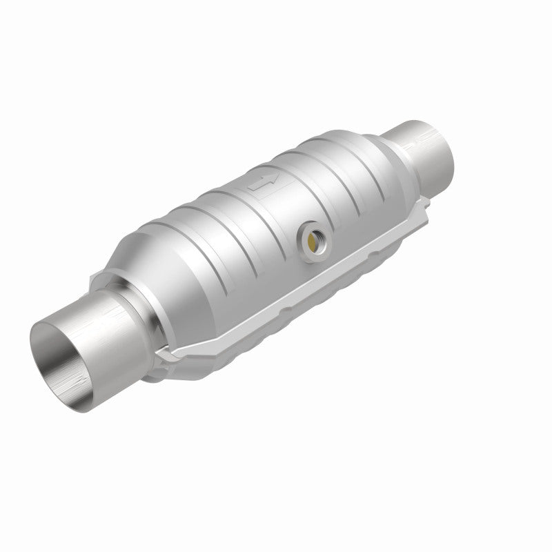 Magnaflow 51356 MagnaFlow Conv Univ 2.5in Inlet/Outlet Center/Center Round 11in Body L x 5.125in W x 15in Overall L