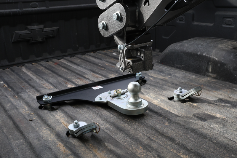 GEN-Y Hitch GH-21007 Gen-Y 2024 GM Short Bed GoosePuck 5in Offset Ball Puck Mount 25K Towing w/Ext Ball Assembly
