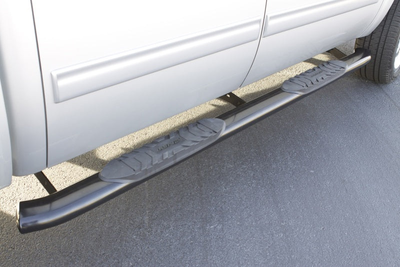 LUND 23891007 Lund 01-13 Chevy Silverado 1500 Crew Cab 5in. Oval Curved Steel Nerf Bars - Black
