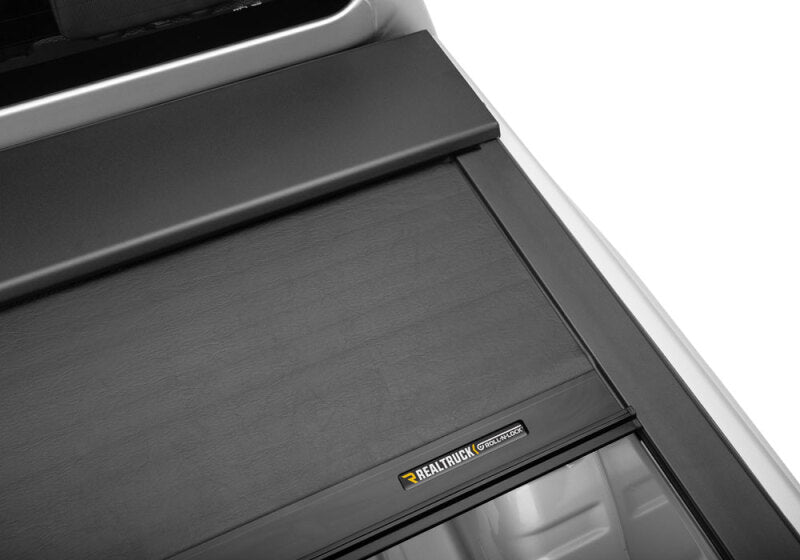 Roll-N-Lock LG845M 2022 Nissan Frontier Crew Cab (58.6in. Bed) M-Series Retractable Tonneau Cover