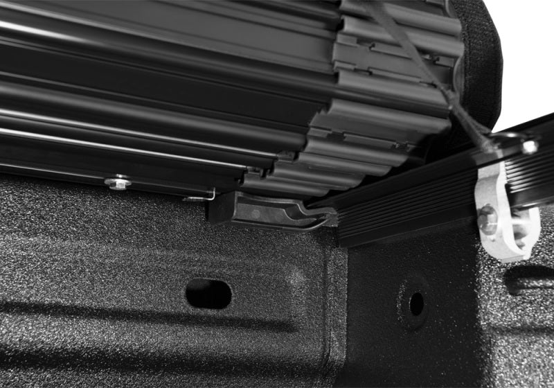 Truxedo 1573316 2020 GMC Sierra & Chevrolet Silverado 2500HD & 3500HD 6ft 9in Sentry CT Bed Cover