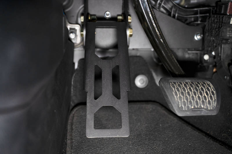 DV8 Offroad STJL-03 18-20 Jeep Wrangler JL Adjustable Dead Pedal