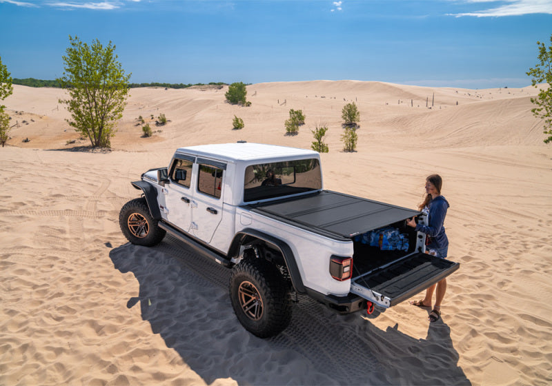 BAK 448701 2020 Jeep Gladiator 5ft Bed Flip MX4