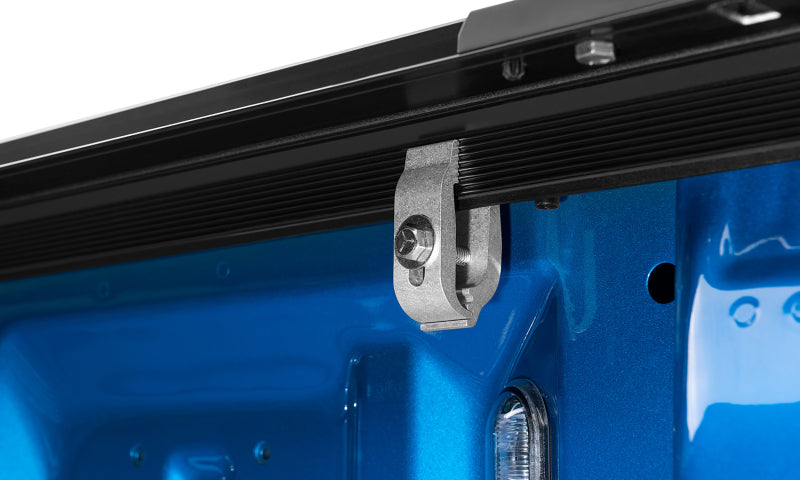 LUND 968118 Lund 22-23 Ford Maverick 4.6ft Bed Genesis Elite Roll Up Tonneau