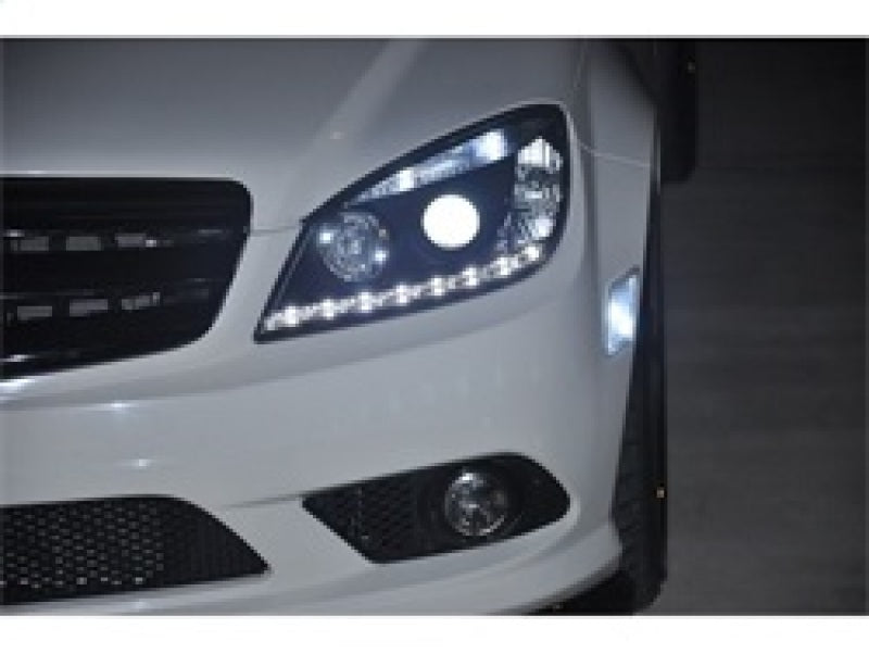 SPYDER 5042262 Spyder Mercedes Benz C-CLASS 08-11 Projector Headlights Halogen - DRL Blk PRO-YD-MBW20408-DRL-BK