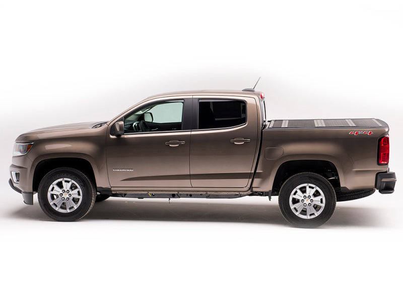 BAK 772146 2023+ Chevy Colorado Crew Cab 5ft 2in Bed Flip F1