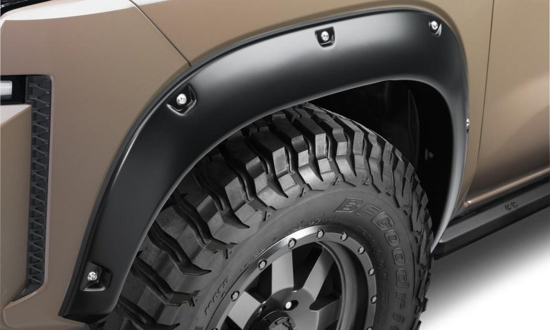 Bushwacker 70911-02 22-24 Nissan Frontier Pocket Style Fender Flares 4pc - Black