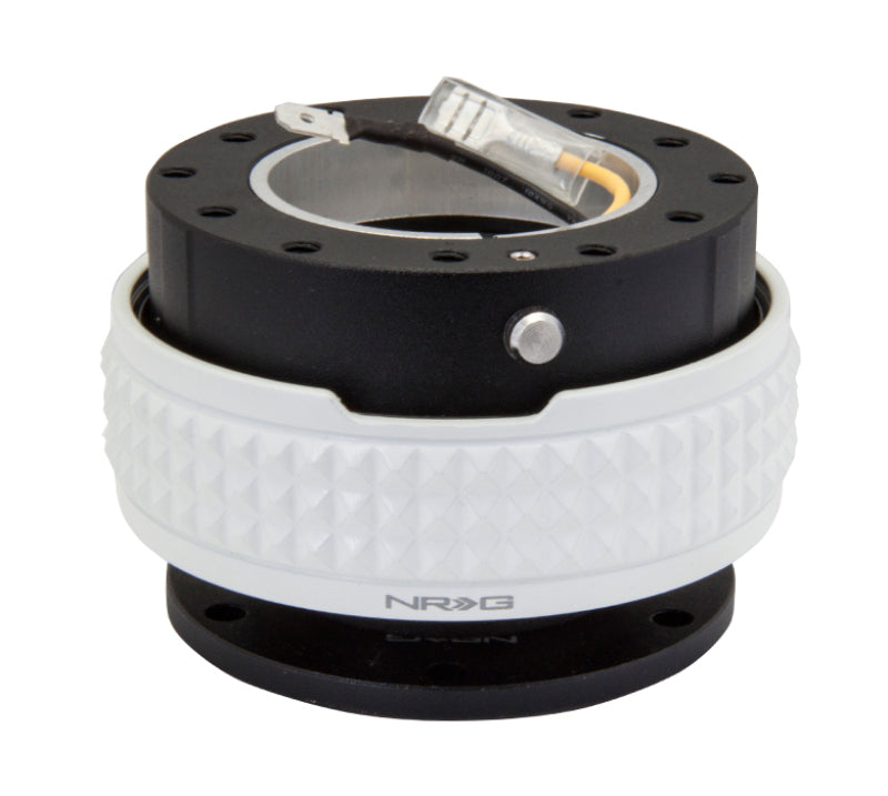 NRG SRK-210BK/GL Quick Release Kit - Pyramid Edition - Black Body / Glow In The Dark Pyramid Ring