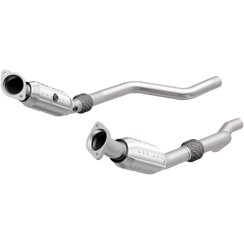 Magnaflow 16421 MagnaFlow Conv D/F 05- 300C/Magnum 5.7 w/cats