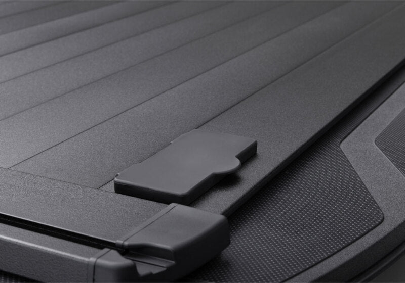 Retrax T-80861 2007-2020 Toyota Tundra CrewMax 5.5ft Bed PRO XR with Deck Rail System
