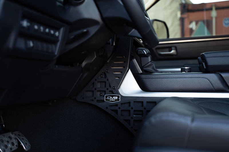 DV8 Offroad CCT2-01 22-23 Toyota Tundra Center Console Molle Panels/Device Mount