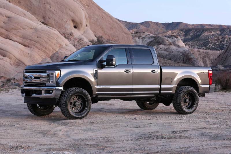 Fabtech K2289DL 17-21 Ford F250/350 4WD Diesel 4in Rad Arm Sys w/Coils & 2.25 Dl Resi Frt & Dl Rr Shks