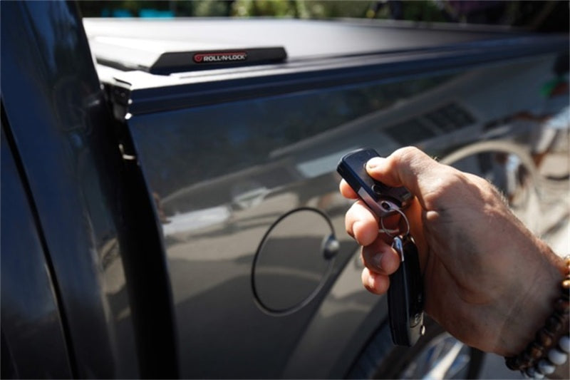 Roll-N-Lock RC448E 10-17 Dodge RAM 1500 - 3500 76in E-Series Retractable Tonneau Cover