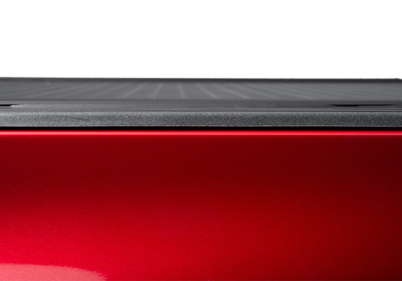 Roll-N-Lock BT530A 16-18 Toyota Tacoma Double Cab SB 60-1/2in A-Series Retractable Tonneau Cover