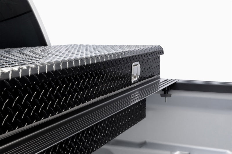 Extang 84653 2020 Chevy/GMC Silverado/Sierra (6 ft 9 in) 2500HD/3500HD Solid Fold 2.0 Toolbox