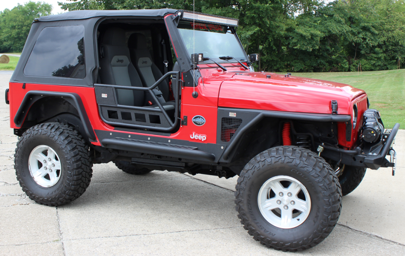 Fishbone Offroad FB24077 97-06 Jeep Wrangler TJ Front Tube Doors - Black Textured Powdercoat Steel