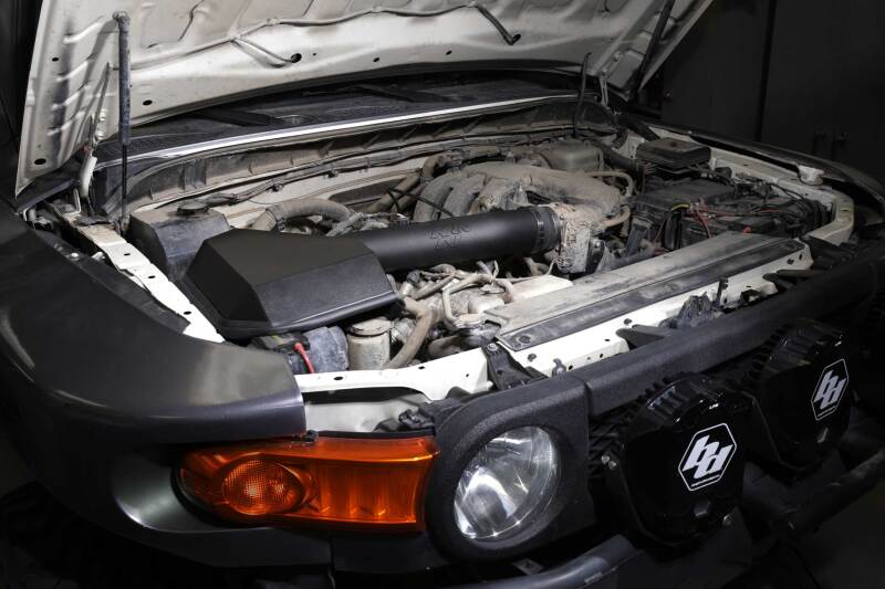 K&N Engineering 63-9034 K&N 10 Toyota FJ Cruiser 4 Runner 4.0L-V6 AirCharger Performance Intake