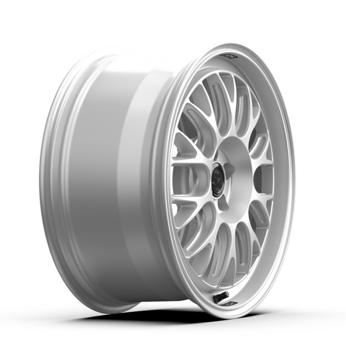 fifteen52 RSHRS-89050+42 Holeshot RSR 18x9 5x100 42mm ET 73.1mm Center Bore Radiant Silver