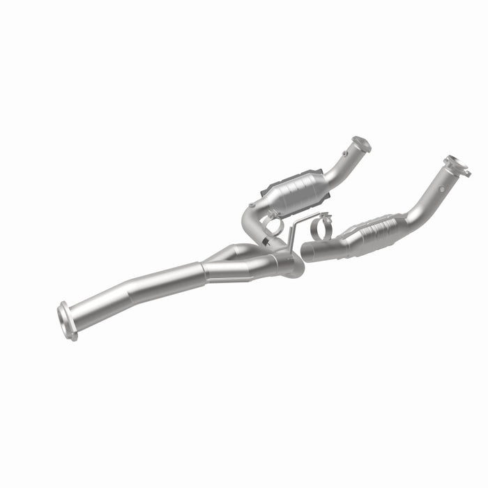 Magnaflow 21-252 MagnaFlow Conv Direct Fit 11-16 Chevrolet Silverado 2500HD/3500HD / GMC Sierra 2500HD/3500HD