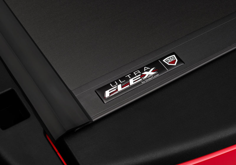 Undercover UX32008 UnderCover 19-20 RAM 1500 5.7ft Ultra Flex Bed Cover - Matte Black Finish