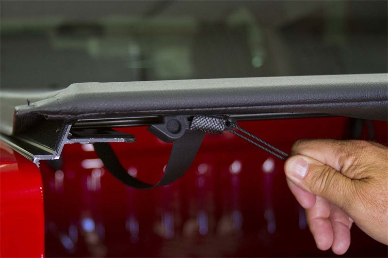 Access 32209 Literider 99-06 Chevy/GMC Full Size 6ft 6in Stepside Bed (Bolt On) Roll-Up Cover