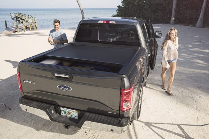 Roll-N-Lock RC151E 17-19 Ford F-250/F-350 Super Duty 80-3/8in E-Series Retractable Tonneau Cover